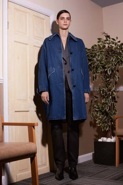 Look 4